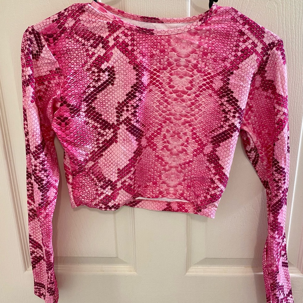 Lici fit long sleeve crop top